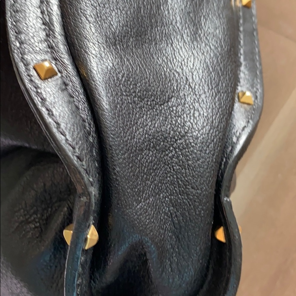 Marc Jacobs black leather crossbody w/studs - Picture 8 of 14